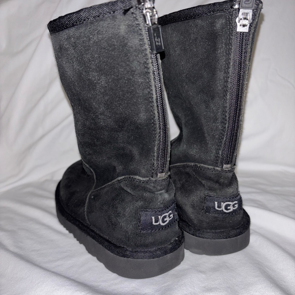 UGG Girls Lil Sunshine II Suede Boots
